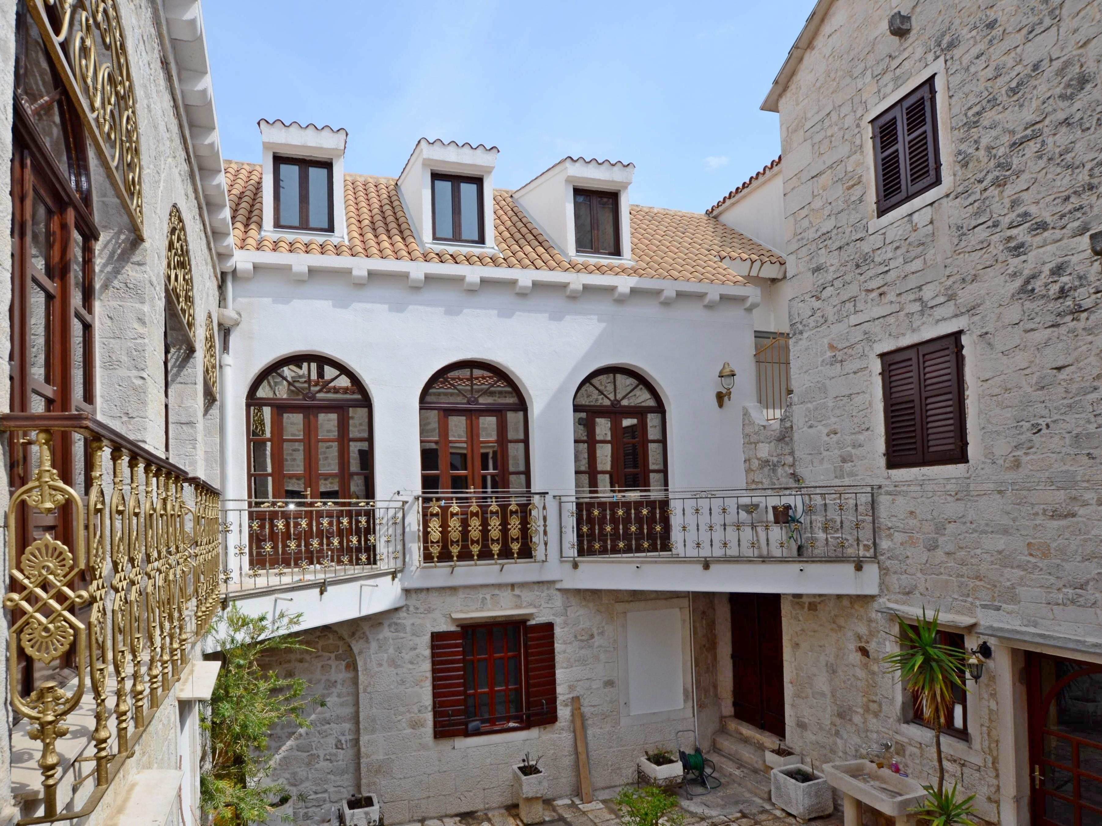 Palace Derossi Trogir Zewnętrze zdjęcie