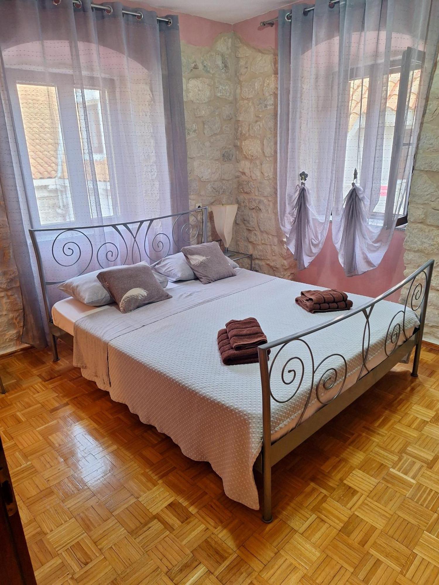 Palace Derossi Trogir Zewnętrze zdjęcie