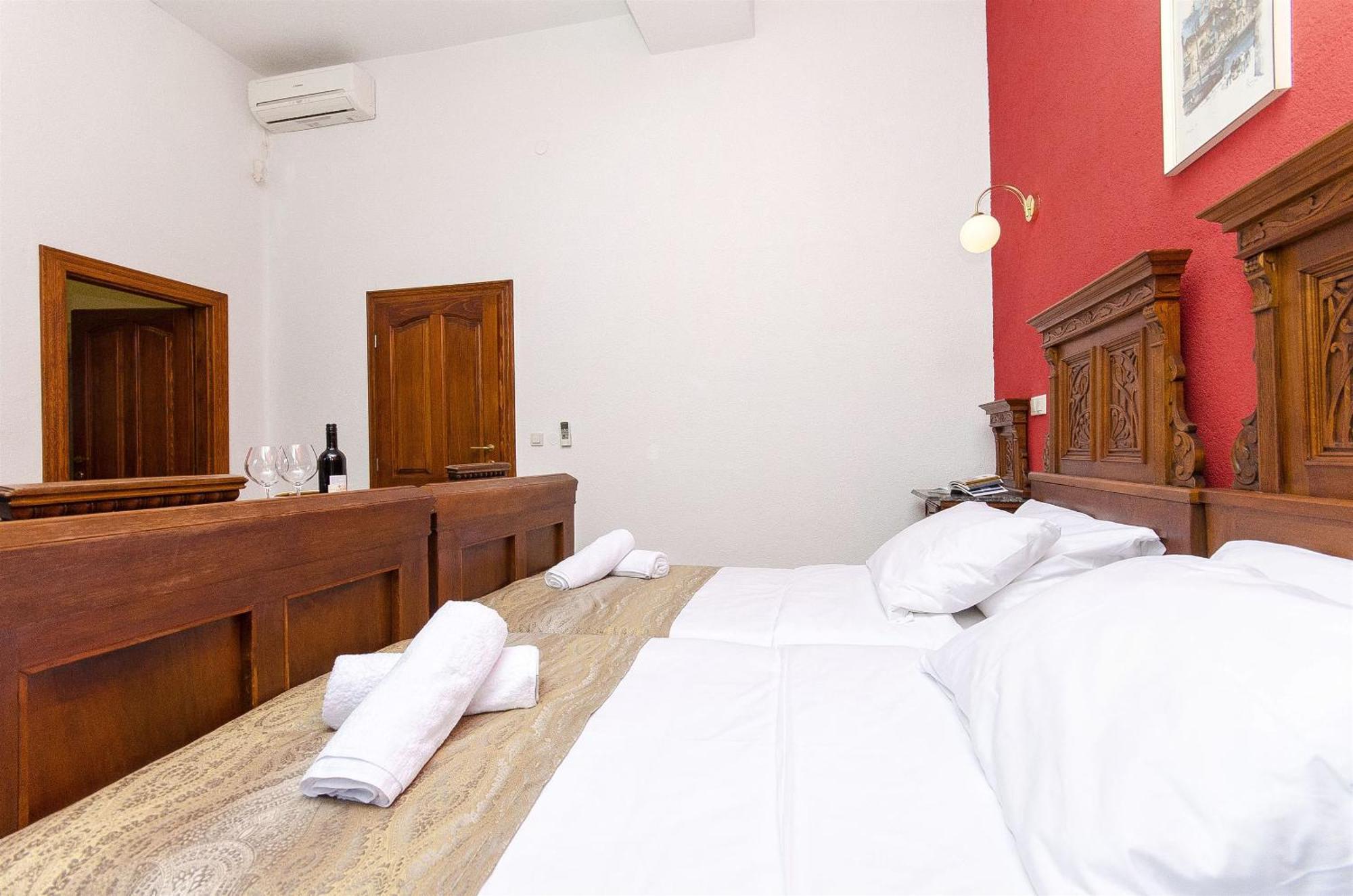 Palace Derossi Trogir Zewnętrze zdjęcie