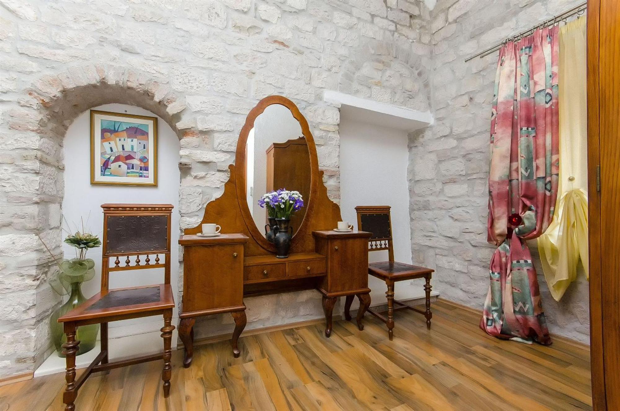 Palace Derossi Trogir Zewnętrze zdjęcie