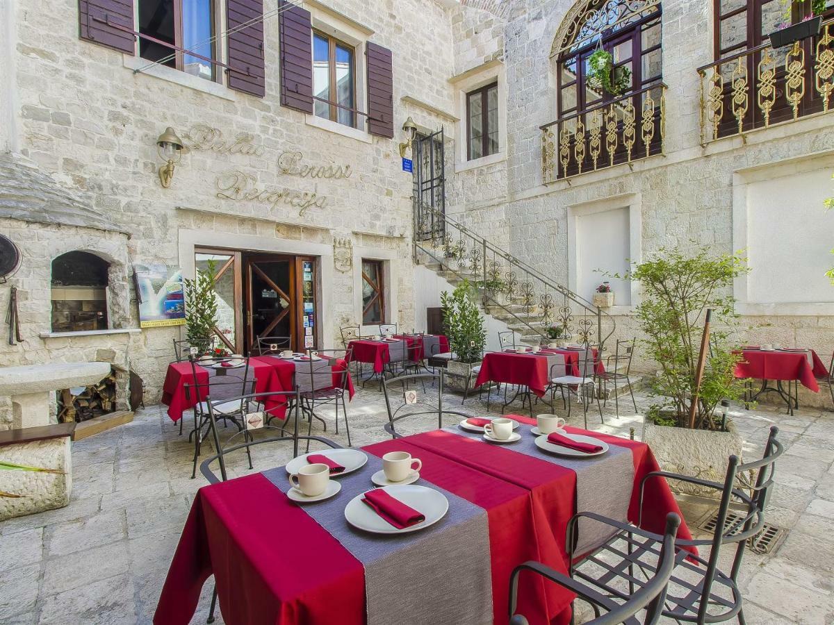 Palace Derossi Trogir Zewnętrze zdjęcie