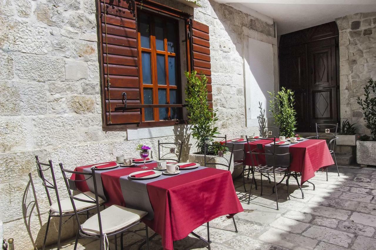 Palace Derossi Trogir Zewnętrze zdjęcie